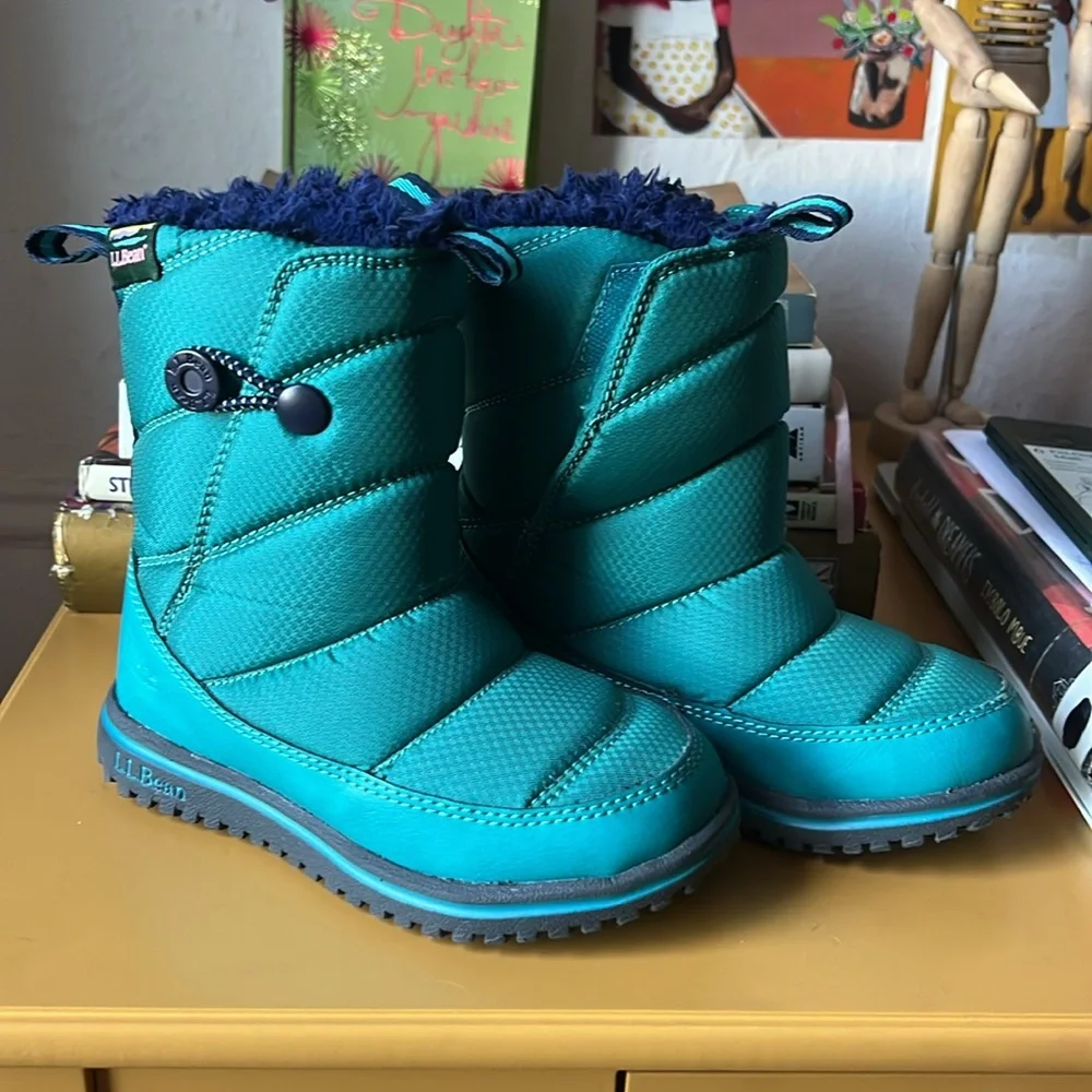 L.L.Bean Kids' Teal Ultralight Winter Boots